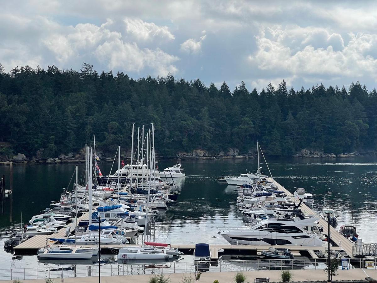 The Waterfront Suites And Marina Nanaimo Bagian luar foto