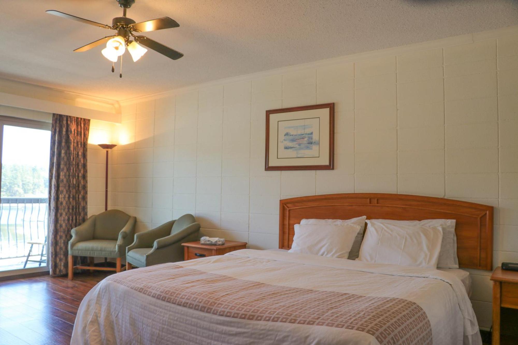 The Waterfront Suites And Marina Nanaimo Ruang foto