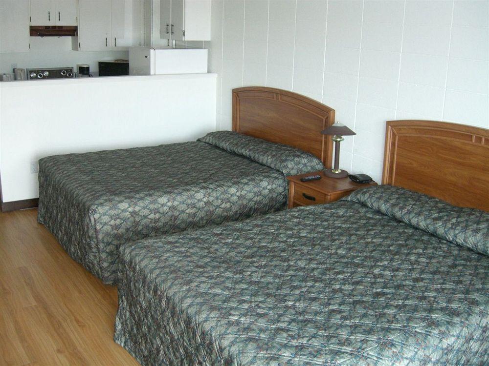The Waterfront Suites And Marina Nanaimo Bagian luar foto