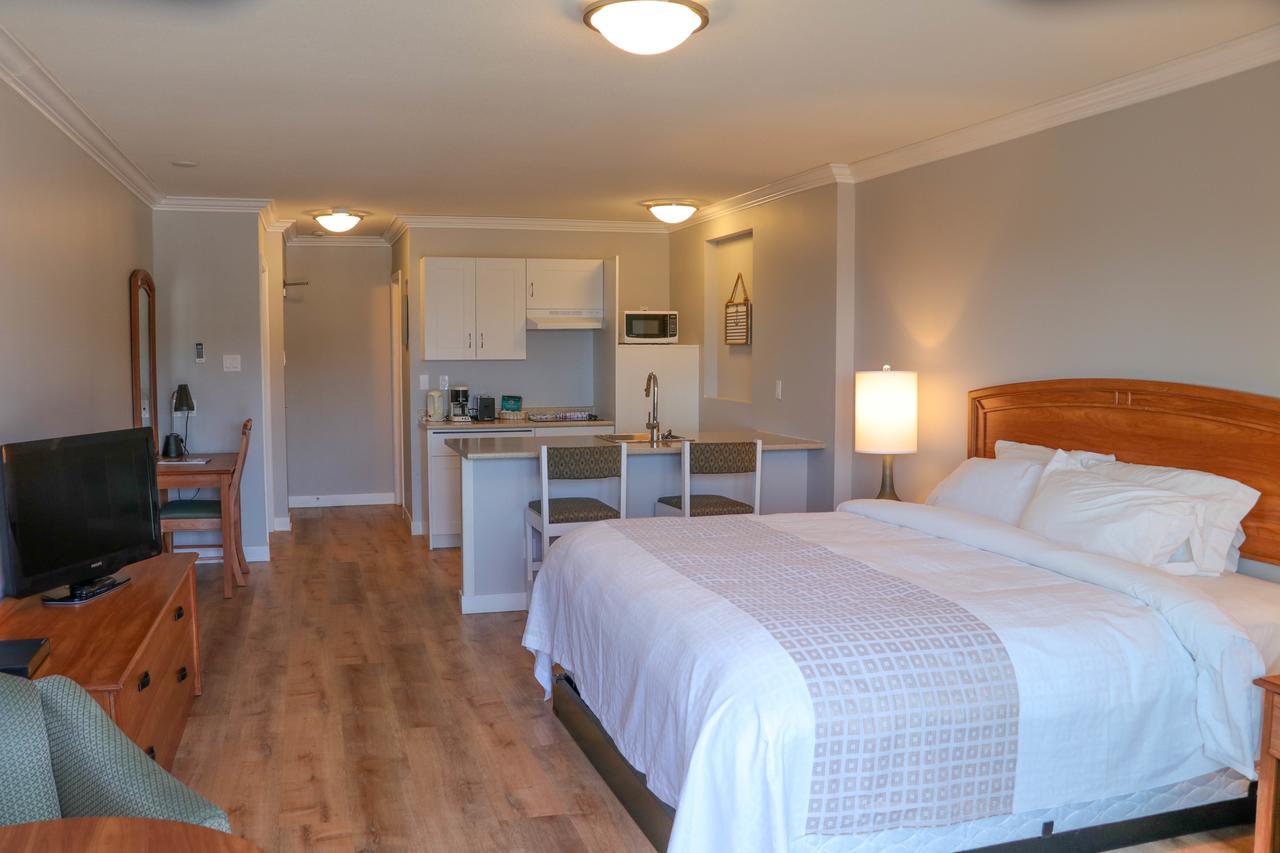 The Waterfront Suites And Marina Nanaimo Bagian luar foto