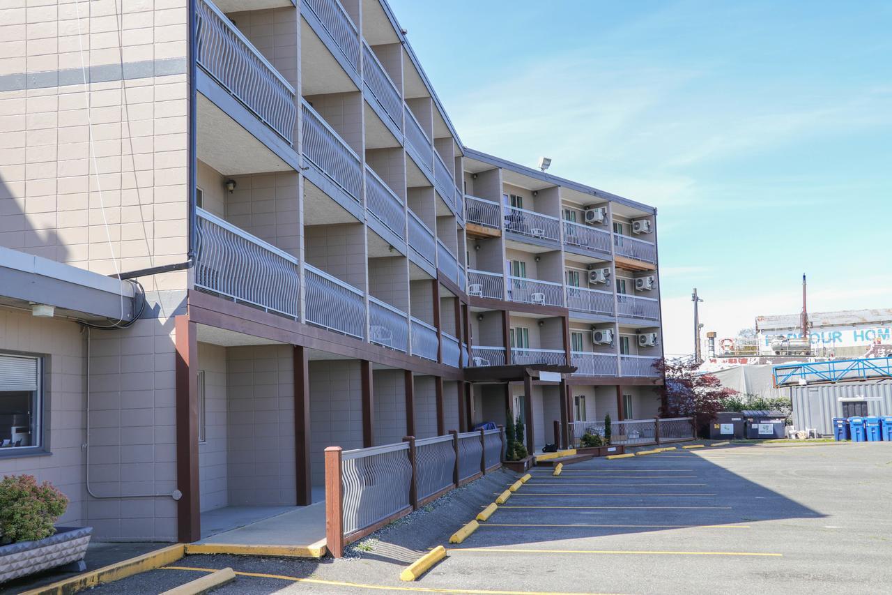 The Waterfront Suites And Marina Nanaimo Bagian luar foto