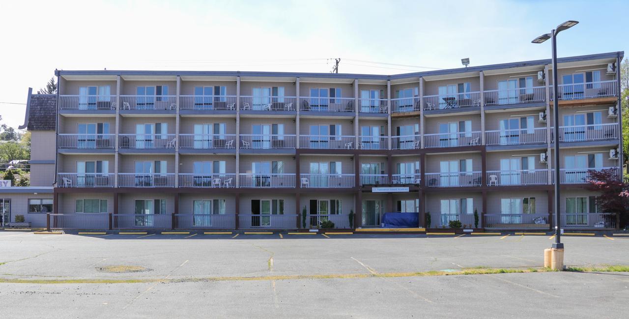 The Waterfront Suites And Marina Nanaimo Bagian luar foto