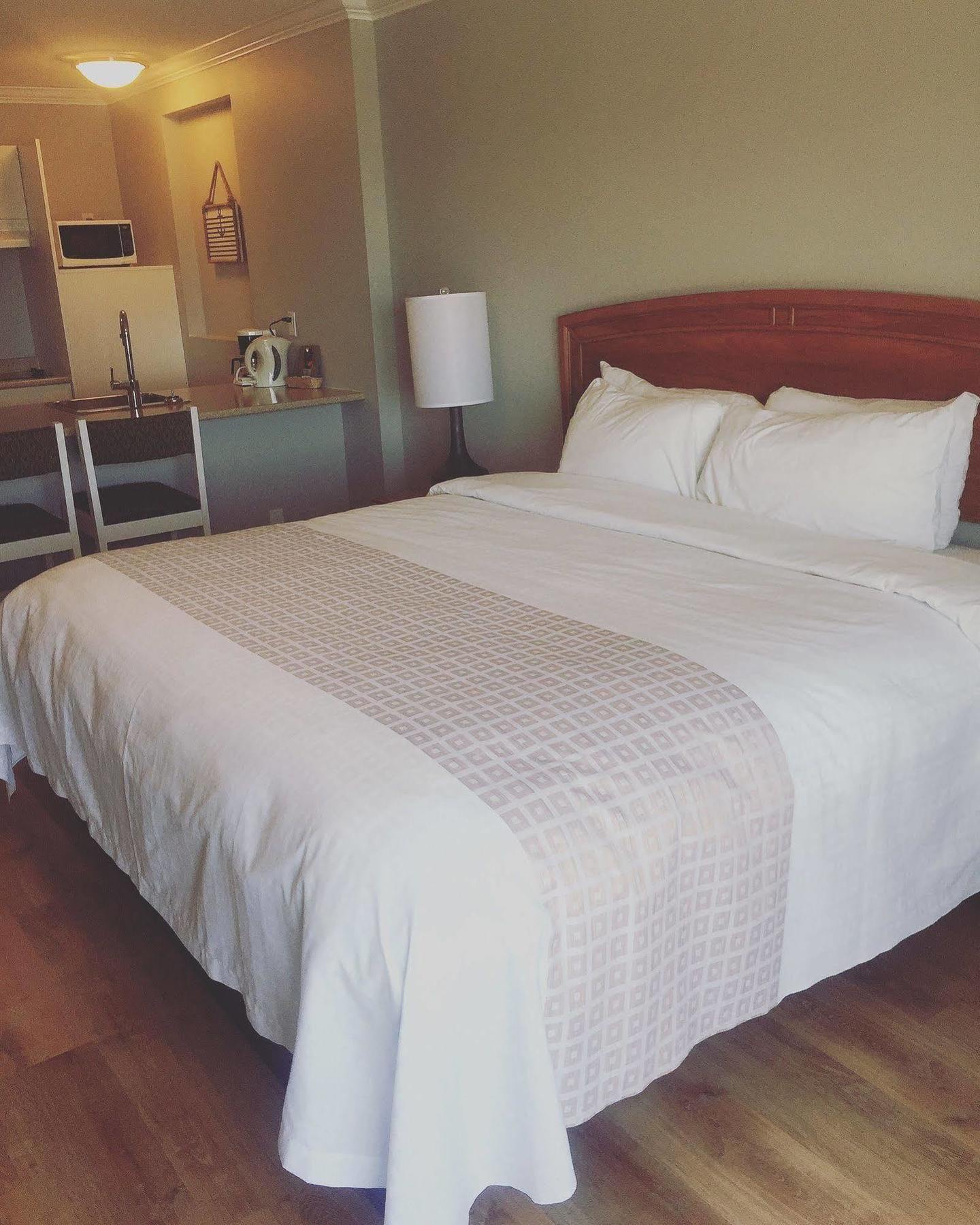 The Waterfront Suites And Marina Nanaimo Bagian luar foto