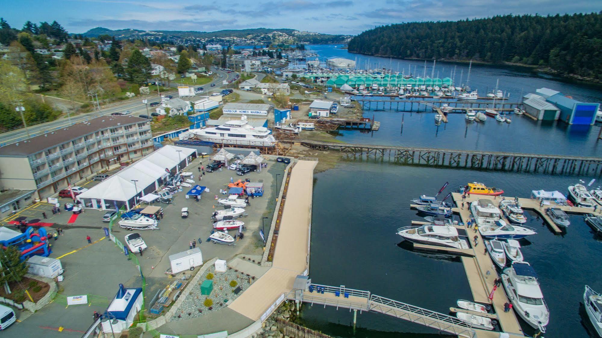 The Waterfront Suites And Marina Nanaimo Bagian luar foto